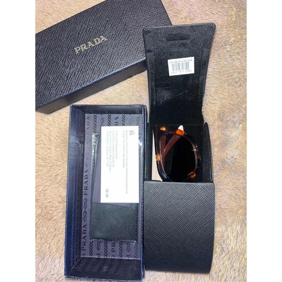 NEW IN BOX PRADA-Cat Eye Sunglasses main image 6